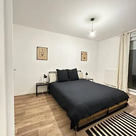 Cosy House A 6 Min Du Rer A Et Psa Apartment *